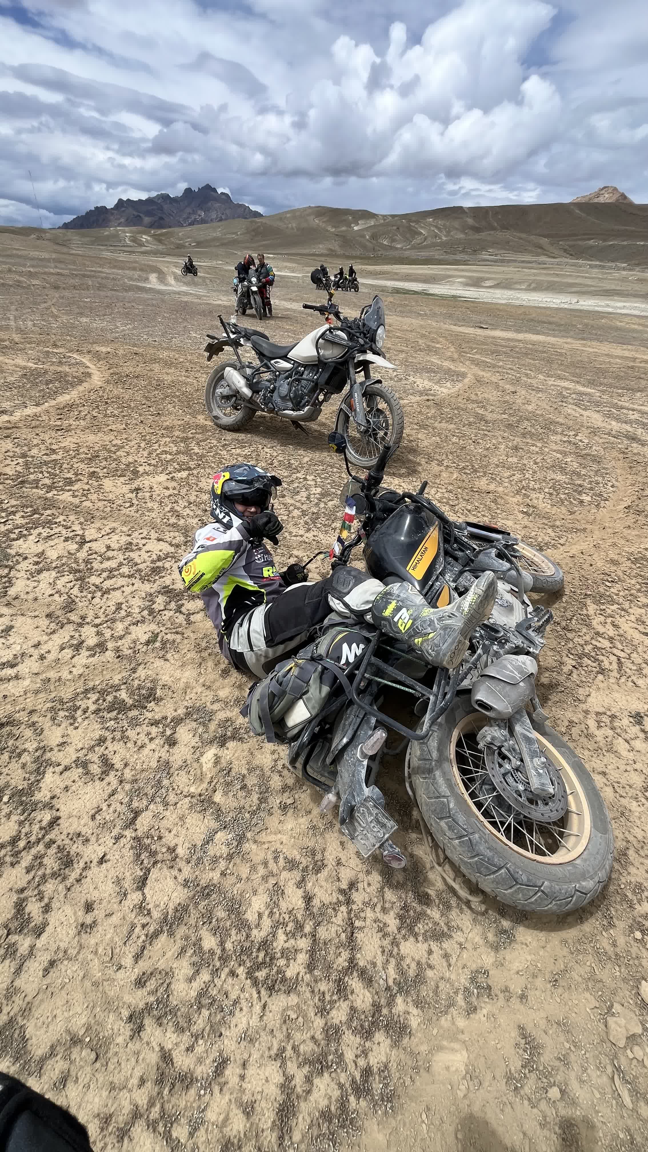 Gravel trail offroad motorcycle ride Tanglang La Ladakh Himalayas