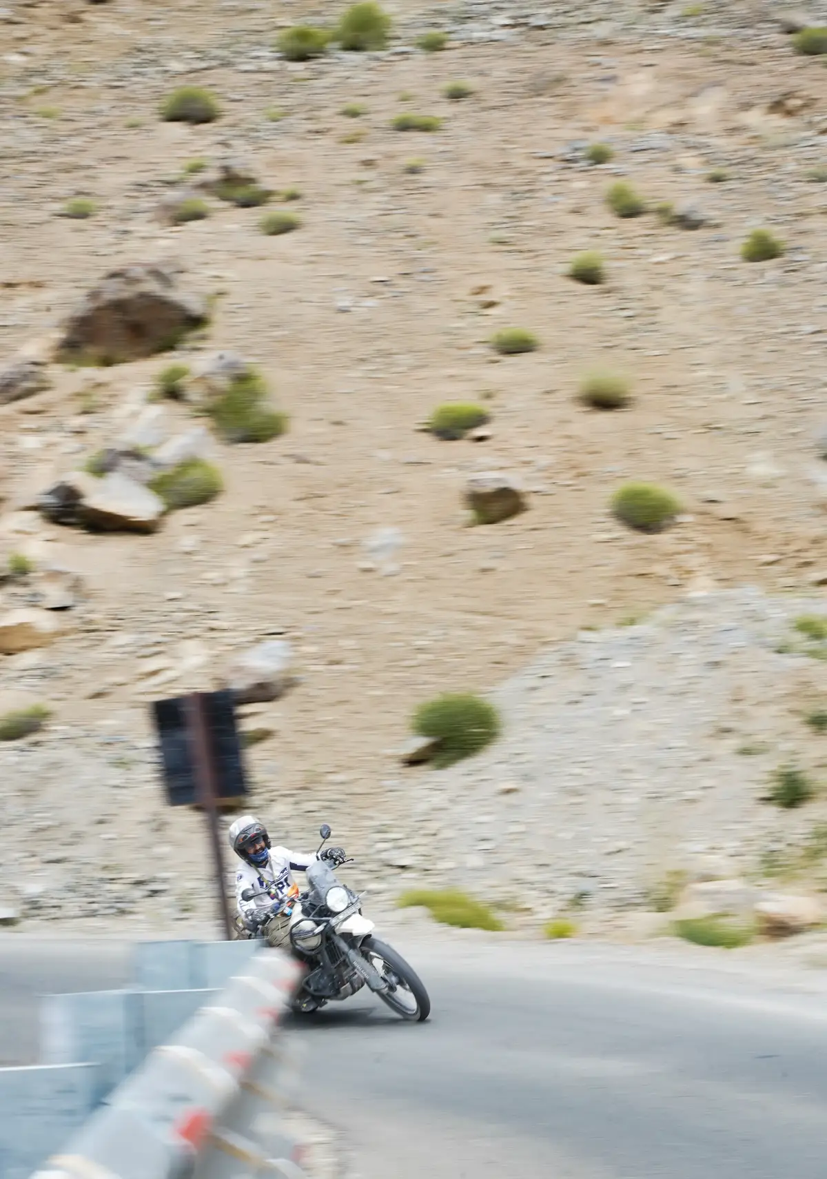 Manali to Leh Highway Ride