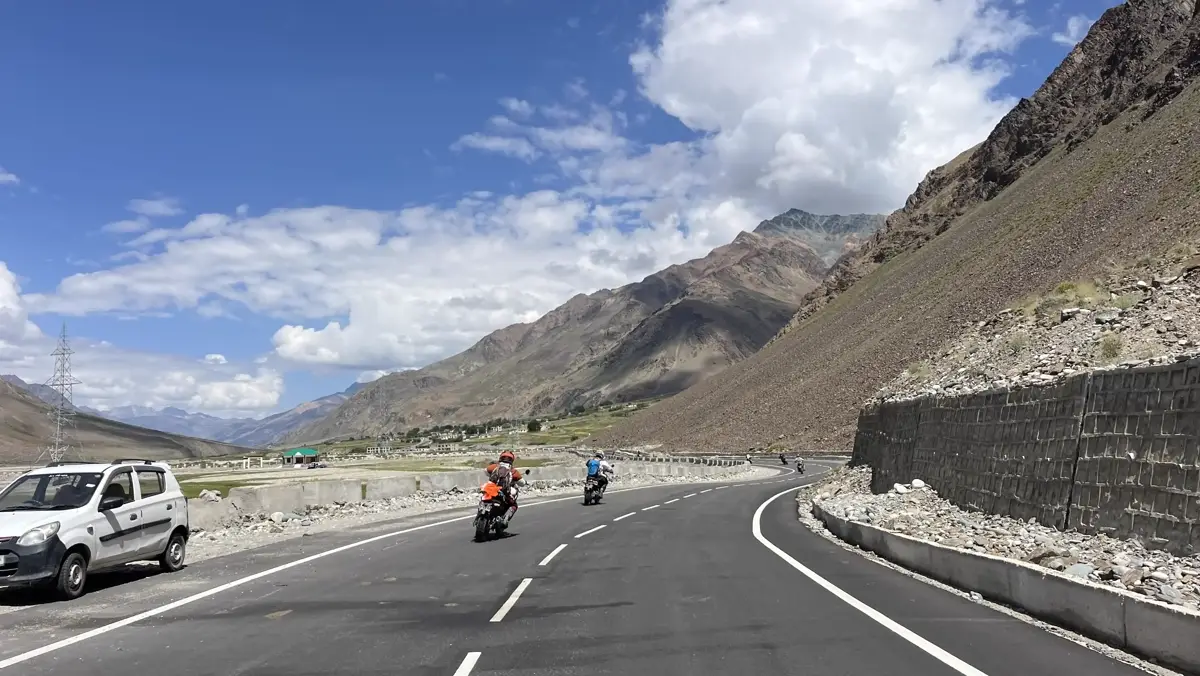 Manali to Leh Bike Trip Guide: Route, Permits, Packing List & Itinerary