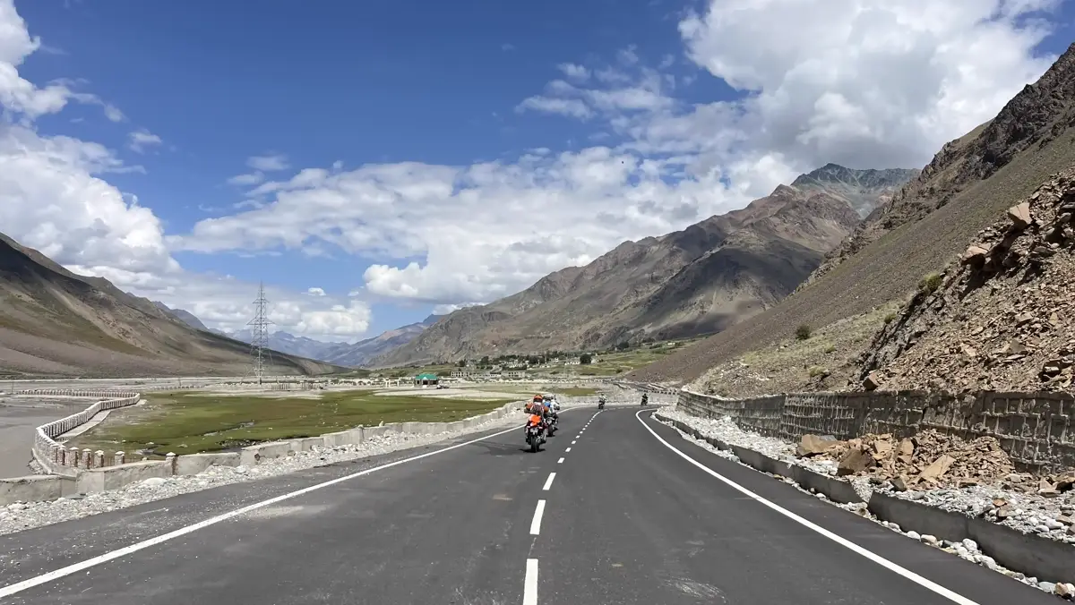 Acclimatization Tips for Ladakh: How to Avoid AMS on a Motorcycle