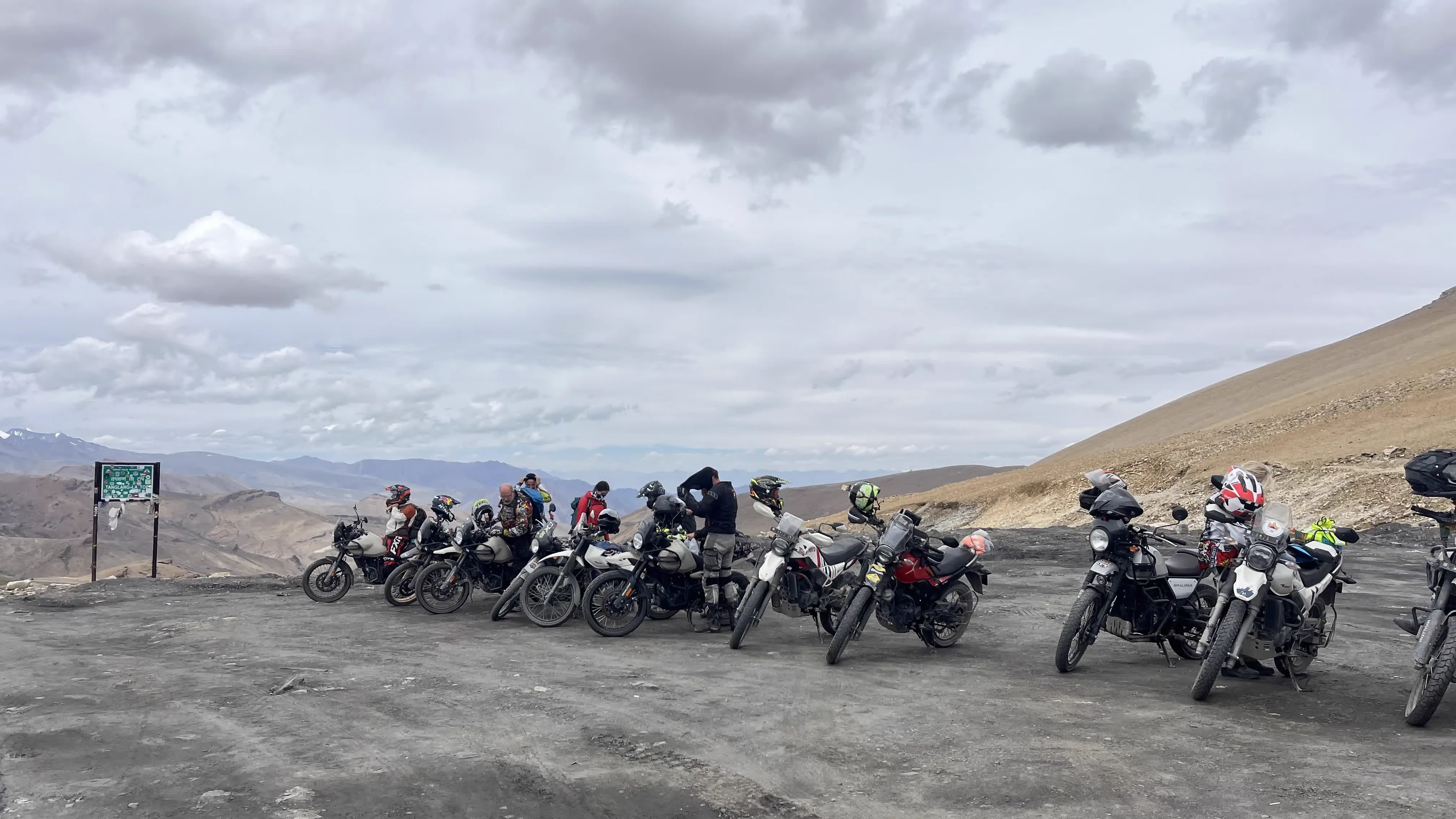 Umling La Pass Bike Trip Guide: Riding the World's Highest Road (19,300 ft)